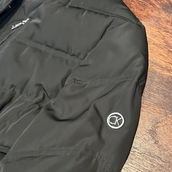 Calvin Klein Black Puffer Jacket with Faux Fur Trim - Picture 3 of 7